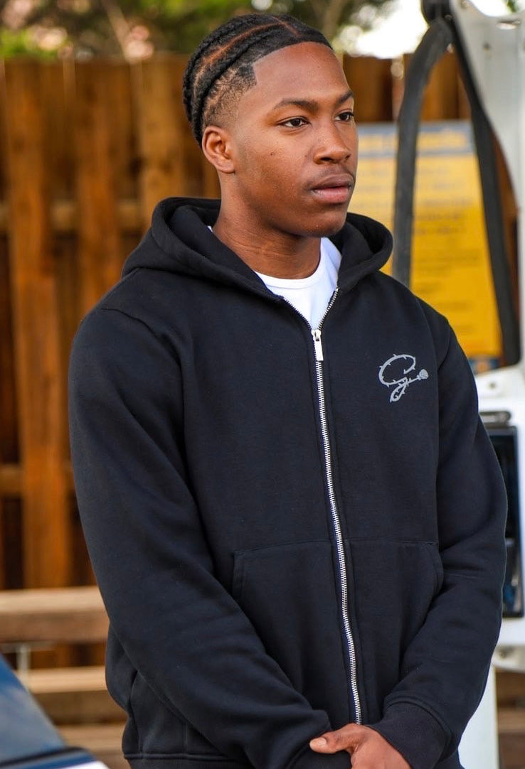 Gratior Essential Black Hoodie